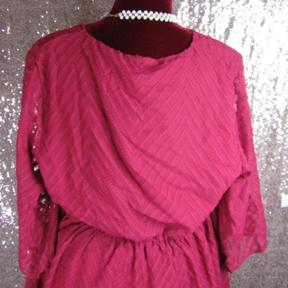 NWT BloomChic wrap top - Picture 7 of 9